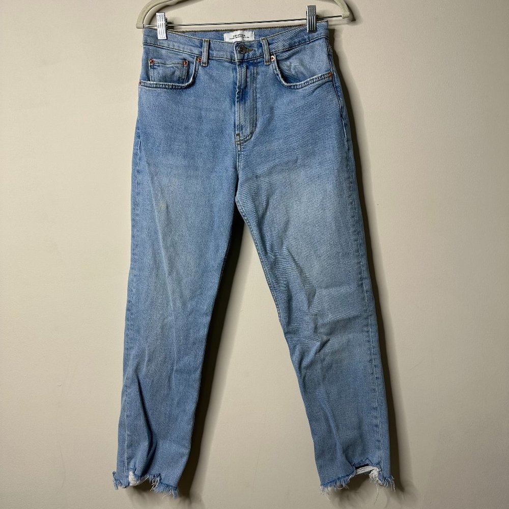 Zara Blue Light-wash Chewed Hem Jeans Size 4